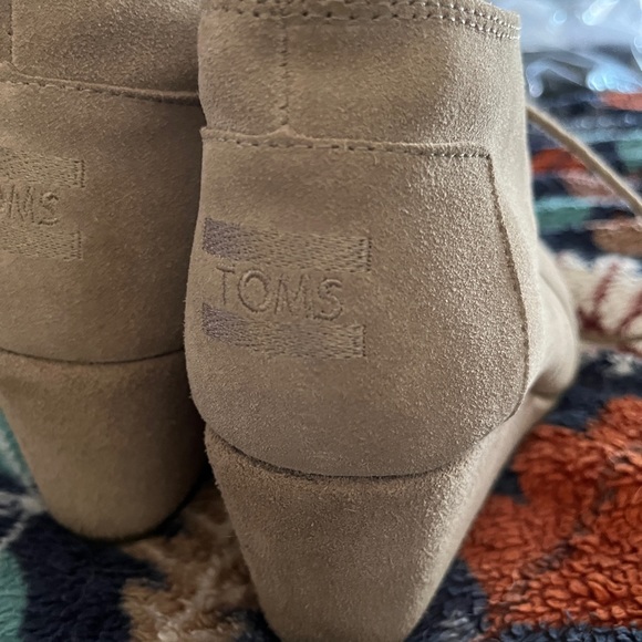 Toms Boots - Picture 3 of 4